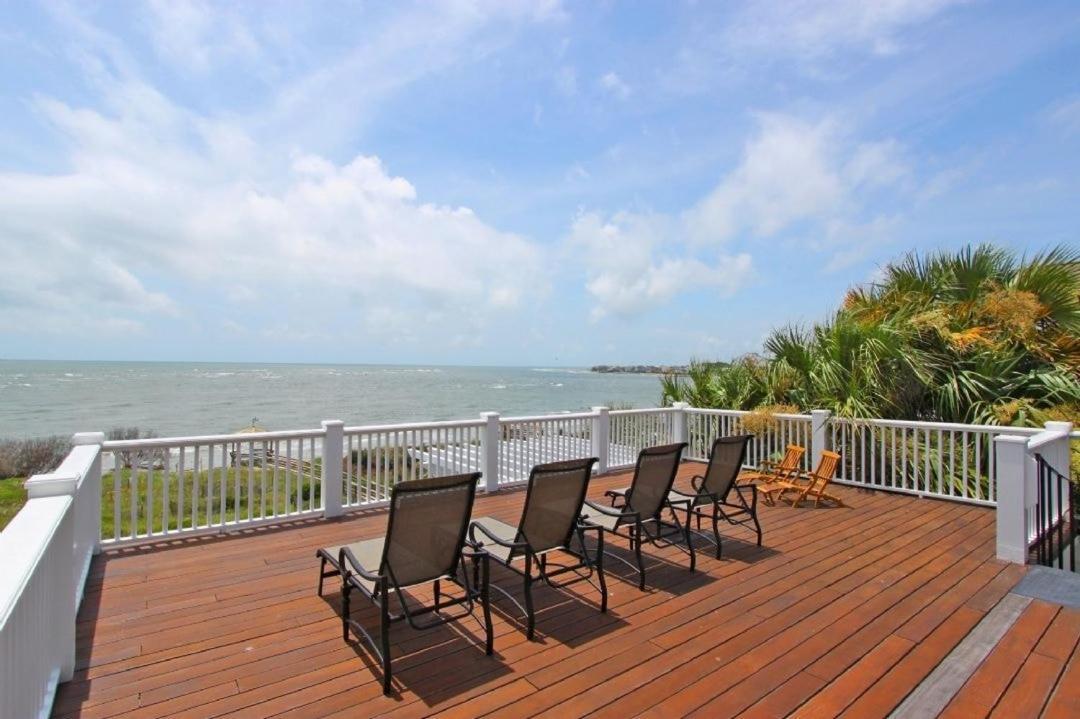 114 Ocean Boulevard By Avantstay Beachfront Putting Green Volleyball Court Infinity Pool Sullivan's Island Kültér fotó